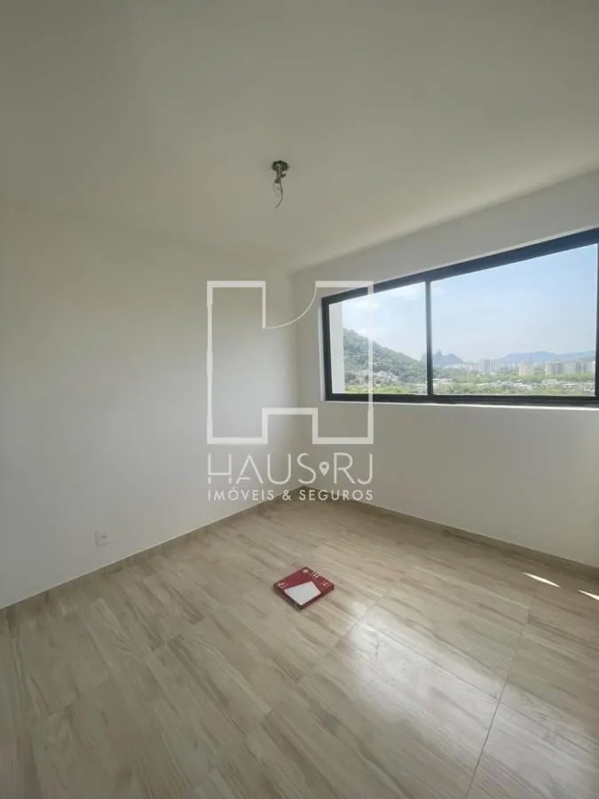 Квартира 61 м² с видом на горы и панорамными окнами — photo 8