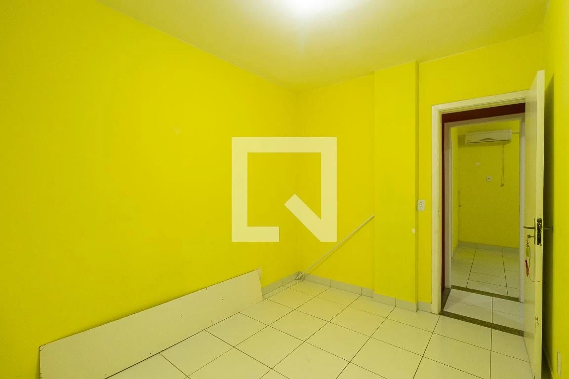200 m² house with a private BBQ and a private pool — photo 48