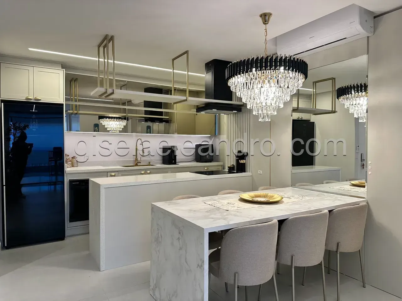 Apartamento amueblado con 3 dormitorios y cocina abierta — photo 2