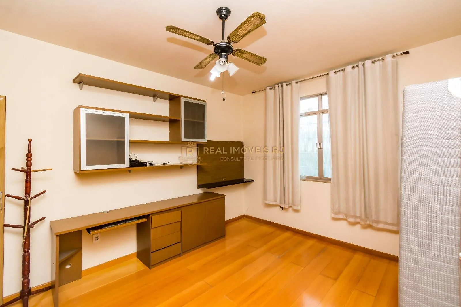 Unfurnished house with 3 bedrooms and 5 bathrooms — photo 29
