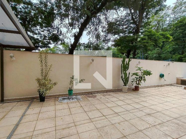 Квартира 293 м² з робочим місцем та гардеробною — photo 21
