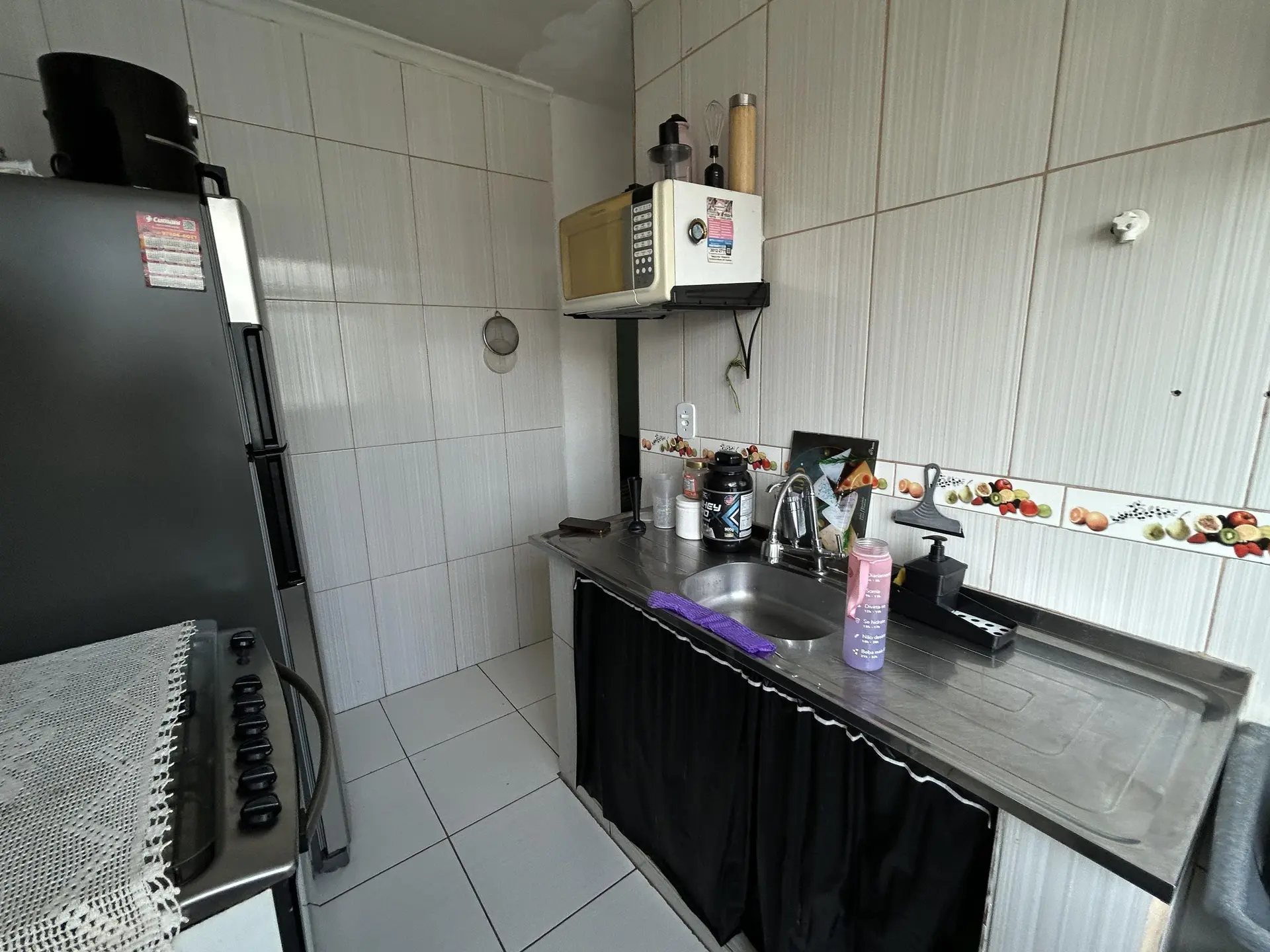 Furnished 2-bedroom apartment with building party room — photo 5