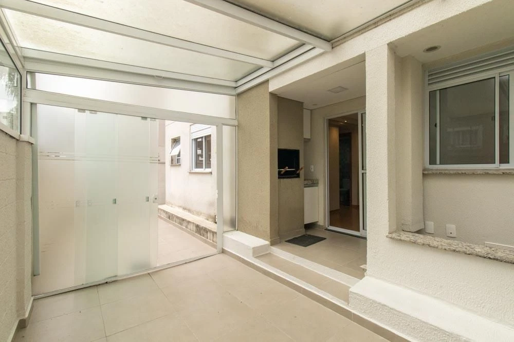 2-bedroom apartment with a private pool — photo 40
