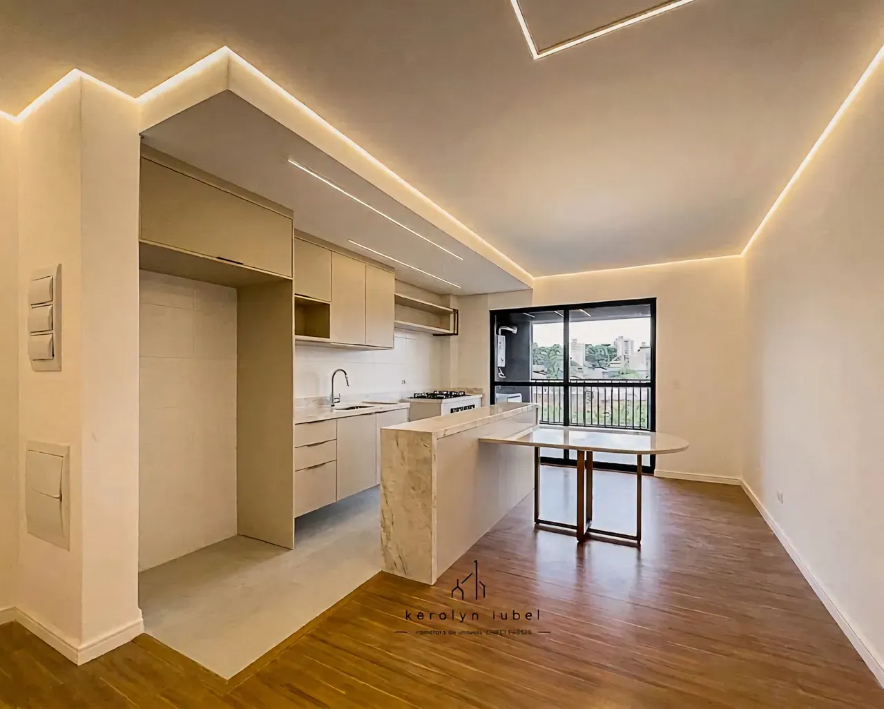 Departamento de 3 dormitorios con ventanales de piso a techo