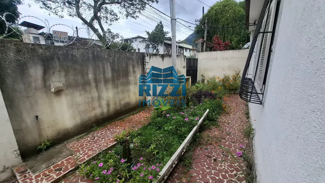 2-bedroom house with a garden in Rio de Janeiro — photo 12