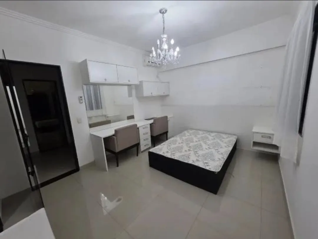 4-bedroom house with a mountain view — photo 16