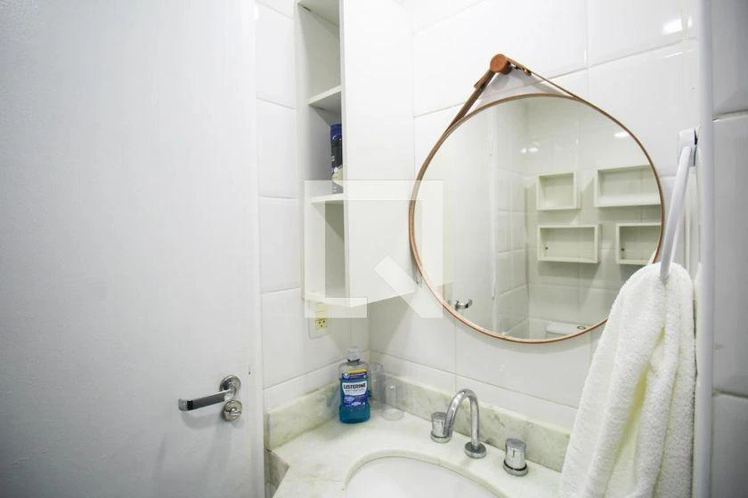 Apartamento mobiliado de 2 quartos com varanda e vaga — photo 11