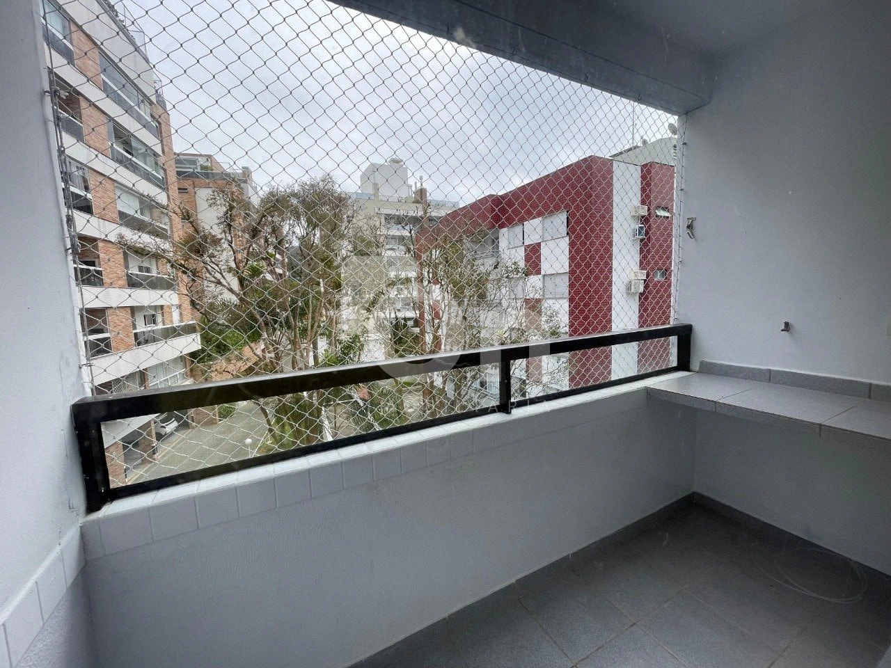 Apartment, 80 m², with wood or laminate floors — photo 6
