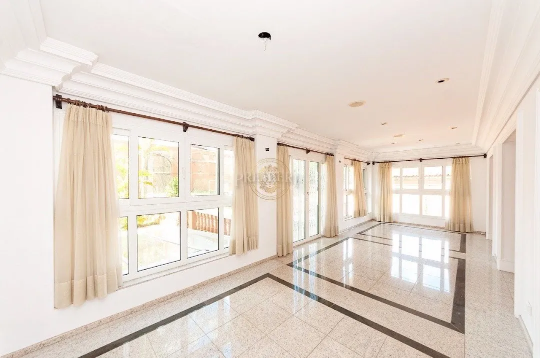 Casa com 4 suítes e jardim privativo, 7 banheiros — photo 4