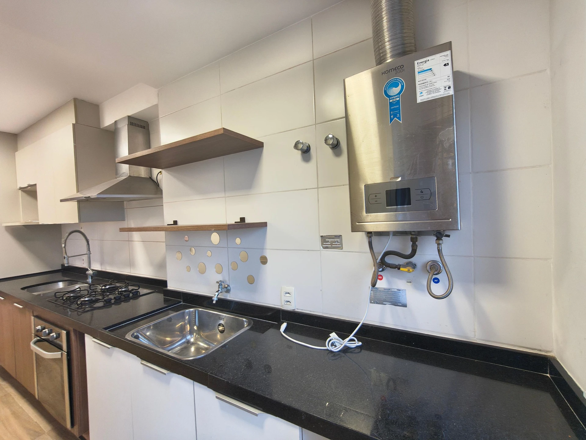 Apartamento mobiliado com 2 quartos e 3 banheiros — photo 26