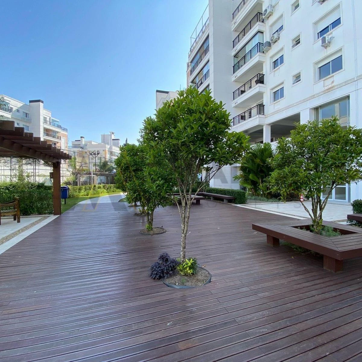3-bedroom apartment with a water view in Florianópolis — photo 11