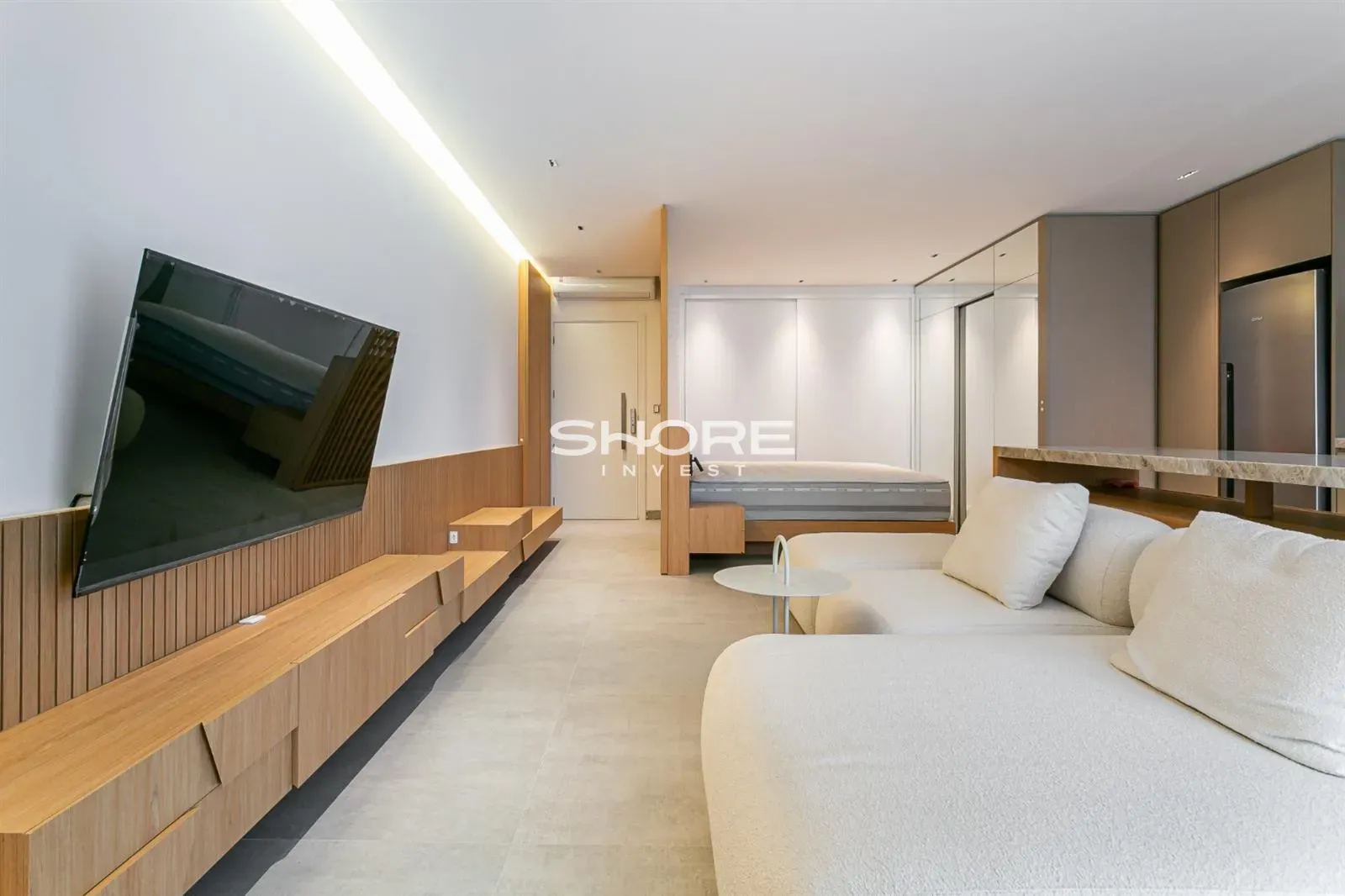Estudio amueblado con jardín privado, 1 dormitorio y 117 m² — photo 14