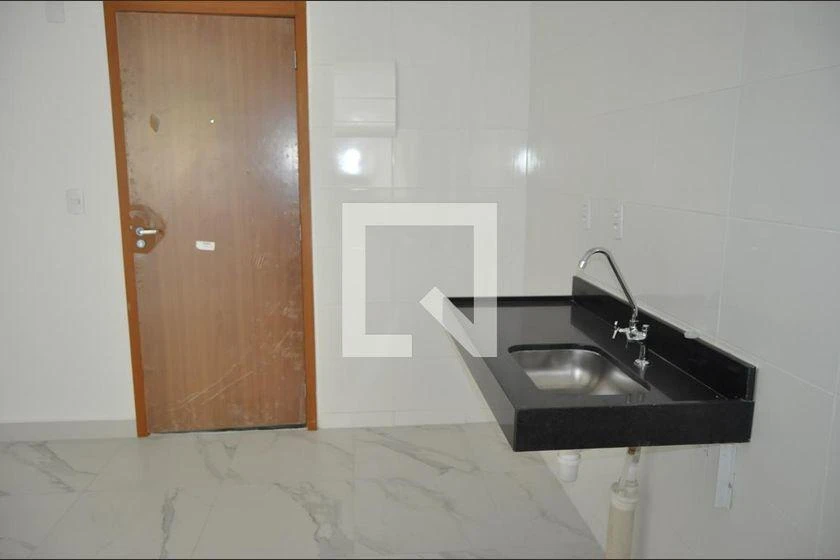 Apartamento de 2 quartos em condomínio com piscina — photo 17