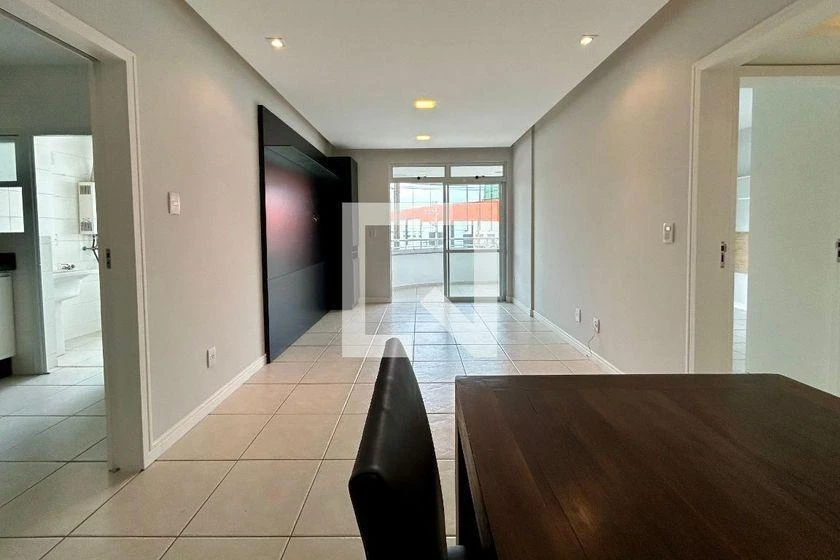 2-bedroom apartment in a building with a gym — photo 14
