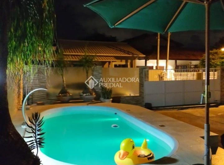 Casa com 5 dormitórios, 50 m² e sem vaga — photo 4