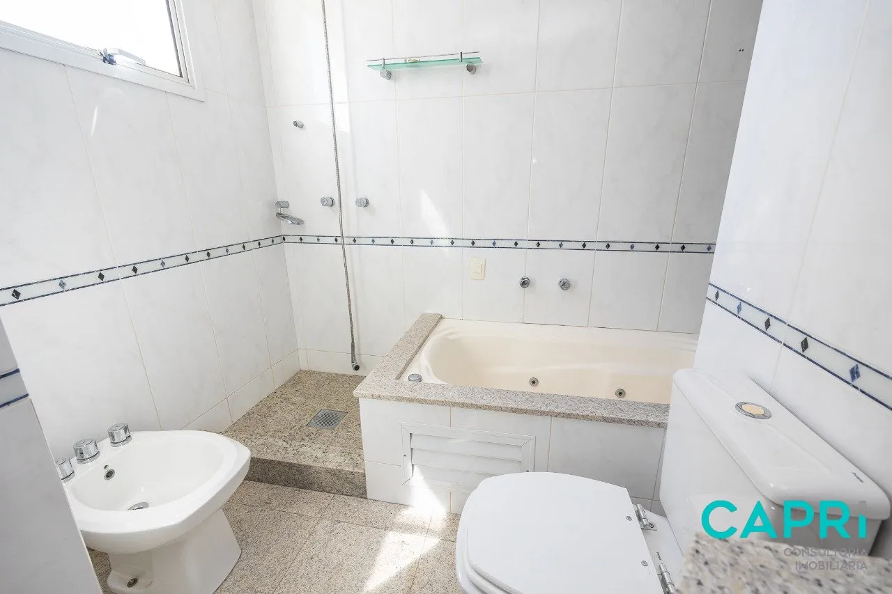 Furnished 318 m² apartment with 4 bedrooms and 3 parking — photo 83