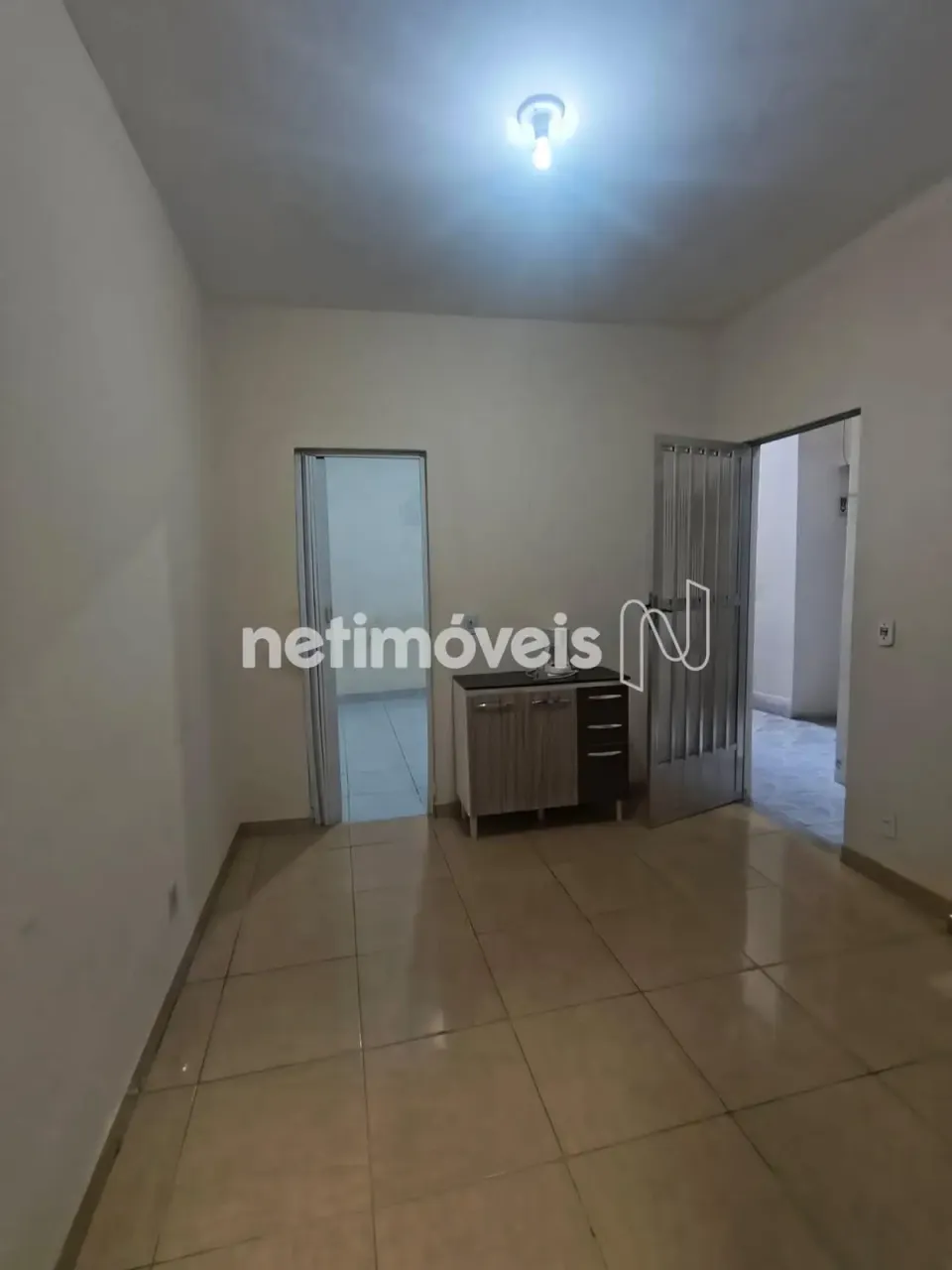 Unfurnished studio for rent with a balcony — photo 13