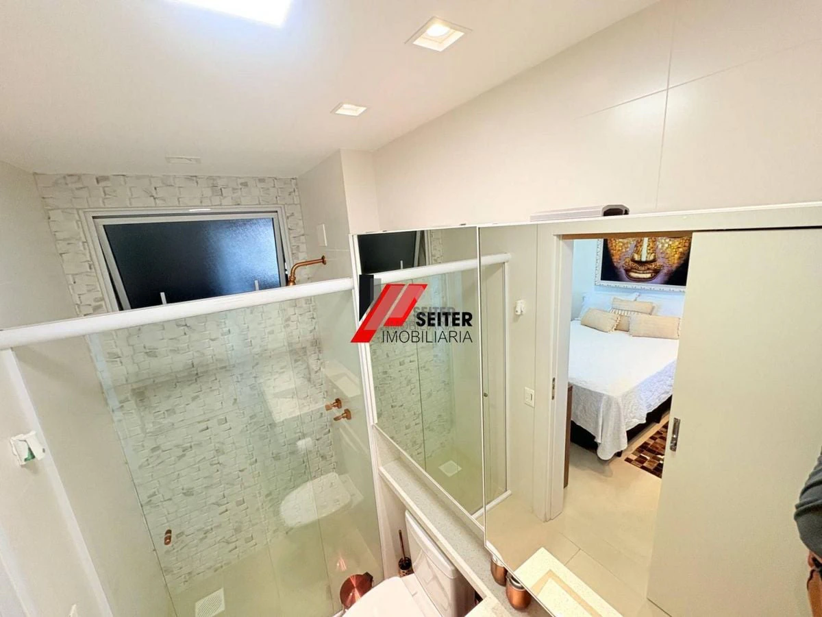 2-bedroom apartment with floor-to-ceiling windows — photo 25