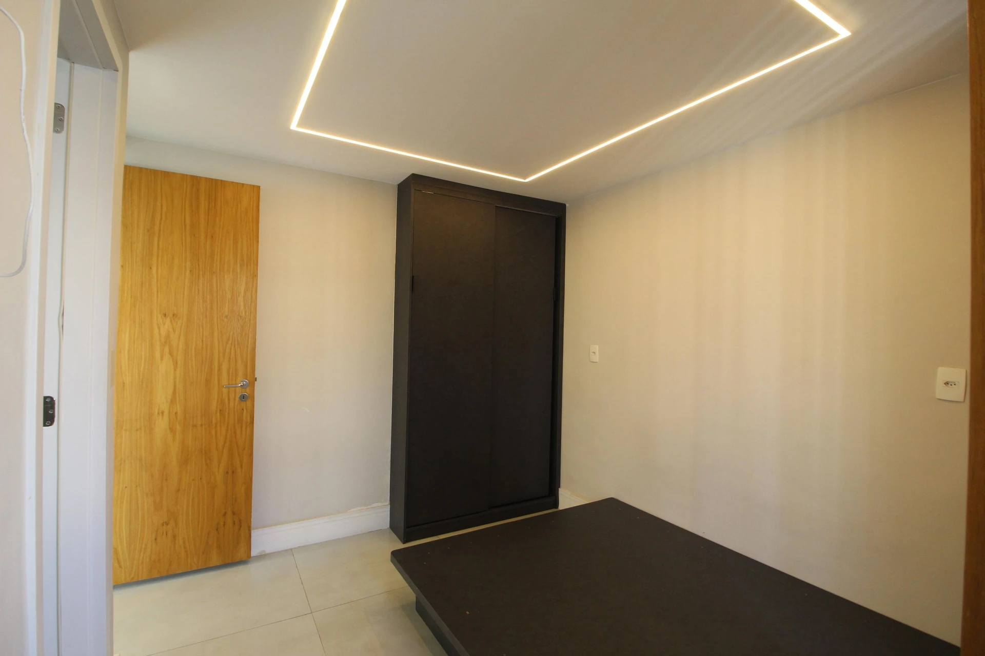 4-bedroom apartment in a building with a sauna — photo 39