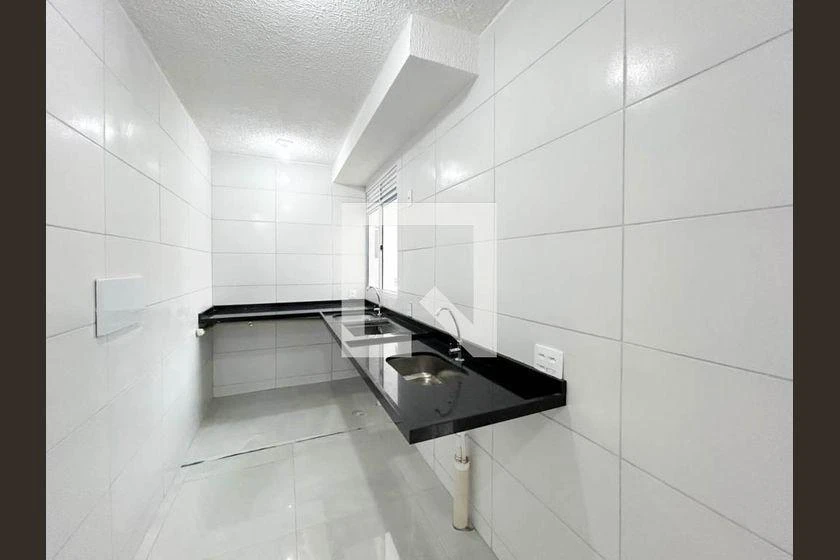 2-bedroom apartment in a building with a gym — photo 30