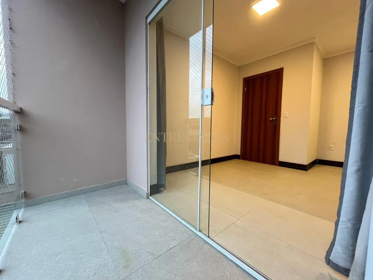 2-bedroom house with a garden in Florianópolis — photo 11