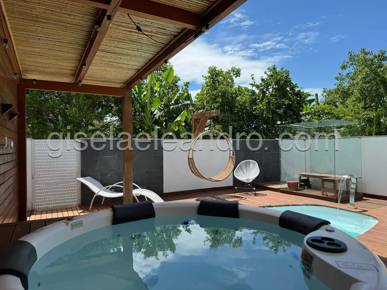 Casa amueblada con 4 dormitorios y cocina abierta — photo 15