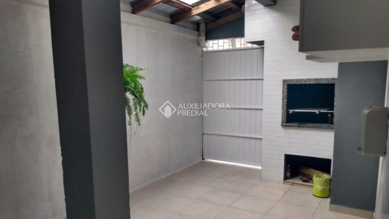 Furnished house with 3 bedrooms and open-plan kitchen — photo 25