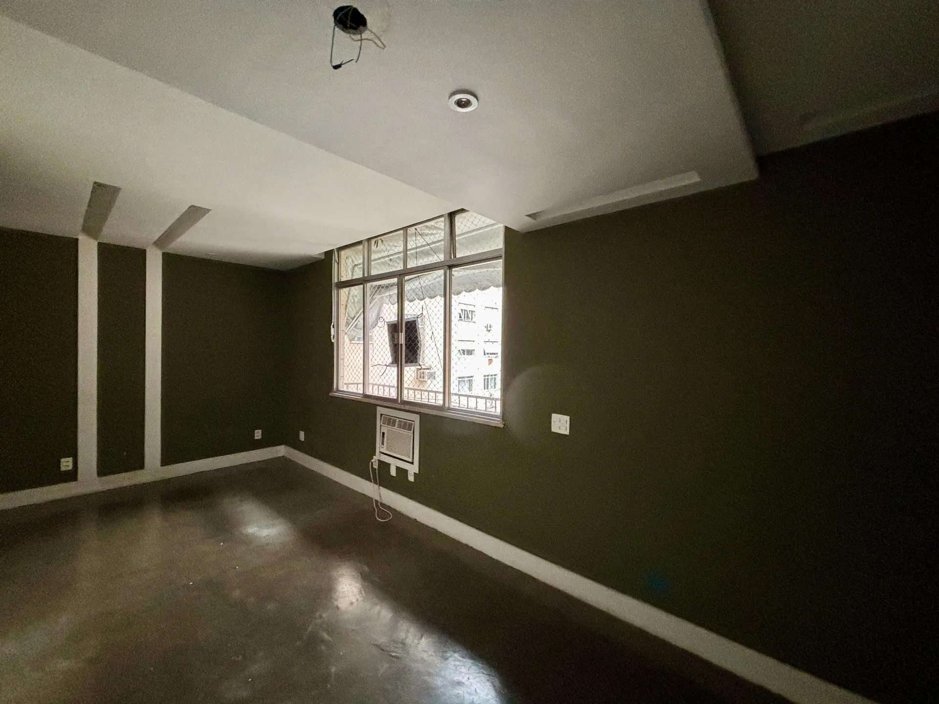 3-bedroom apartment with open-plan gas kitchen — photo 13
