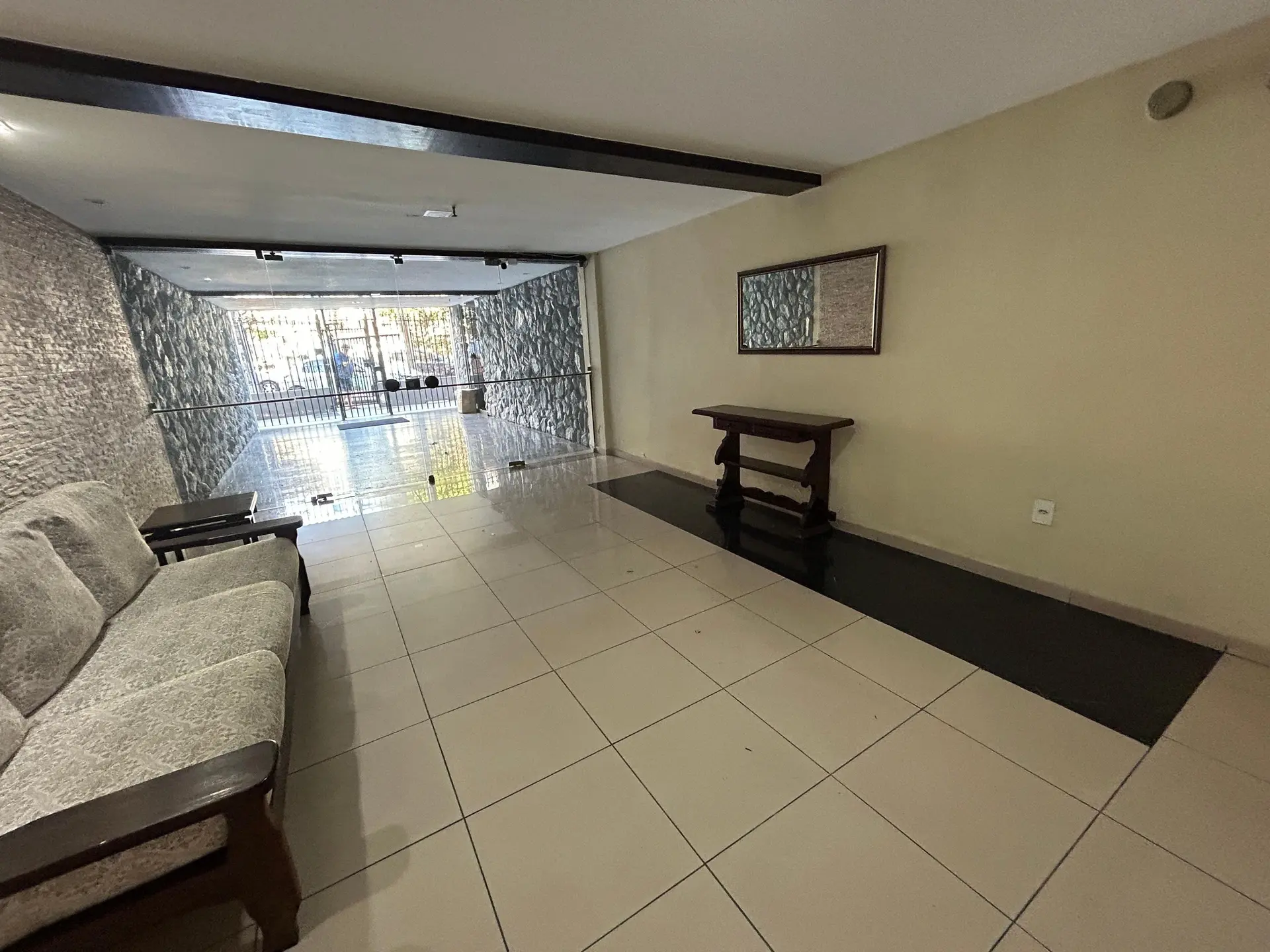 2-bedroom apartment with 1 bathroom and 1 parking space — photo 25