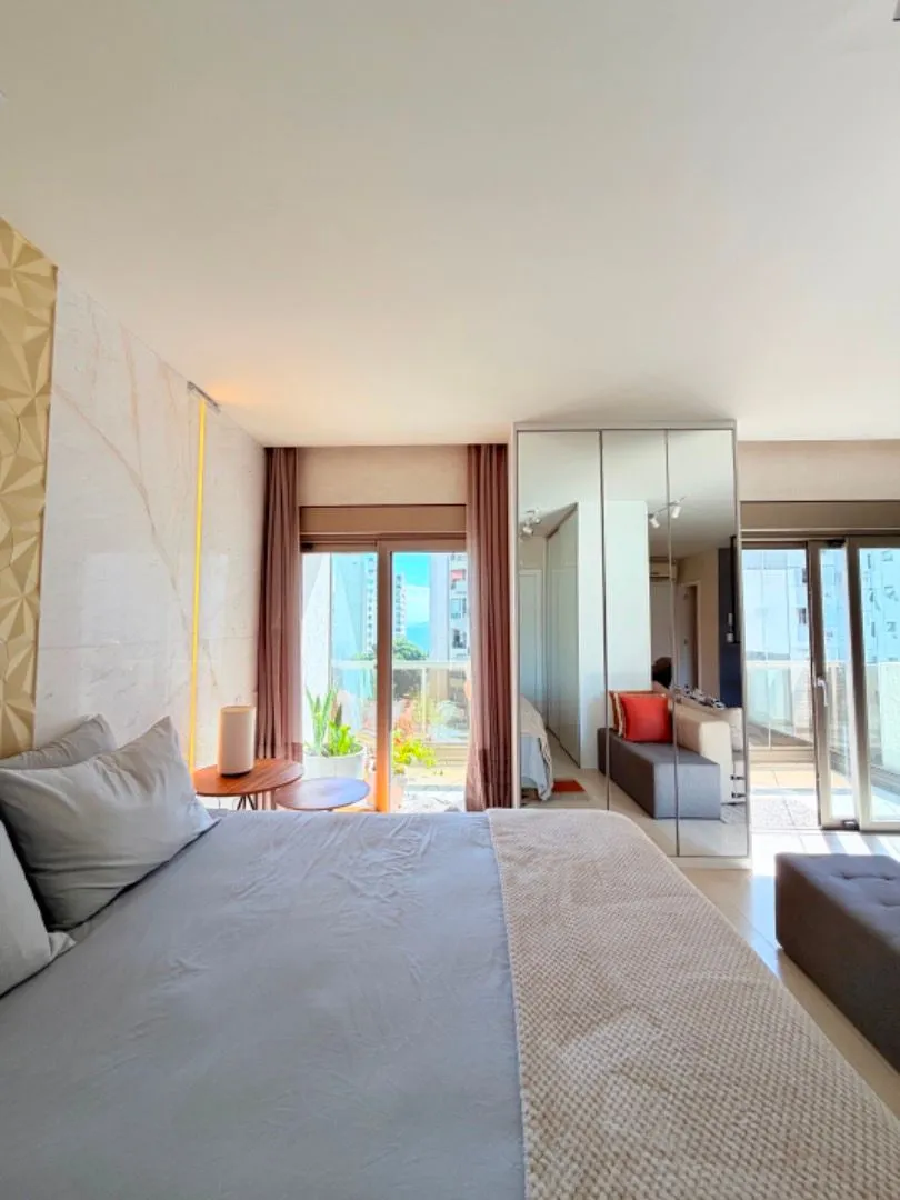Furnished 58 m² studio with 1 bedroom and 2 parking — photo 8