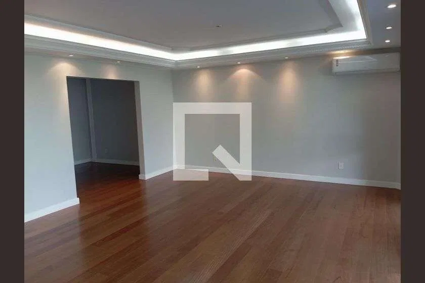 250 m² apartment with 4 bedrooms and 3 parking spots — photo 6