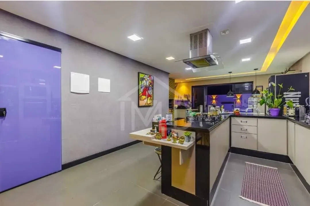 Furnished house with 4 bedrooms and 5 bathrooms — photo 18