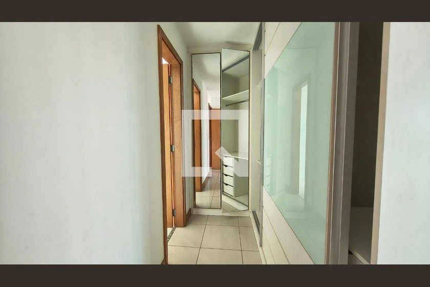 Apartment with 3 en-suite bedrooms and 5 bathrooms, 177 m² — photo 22