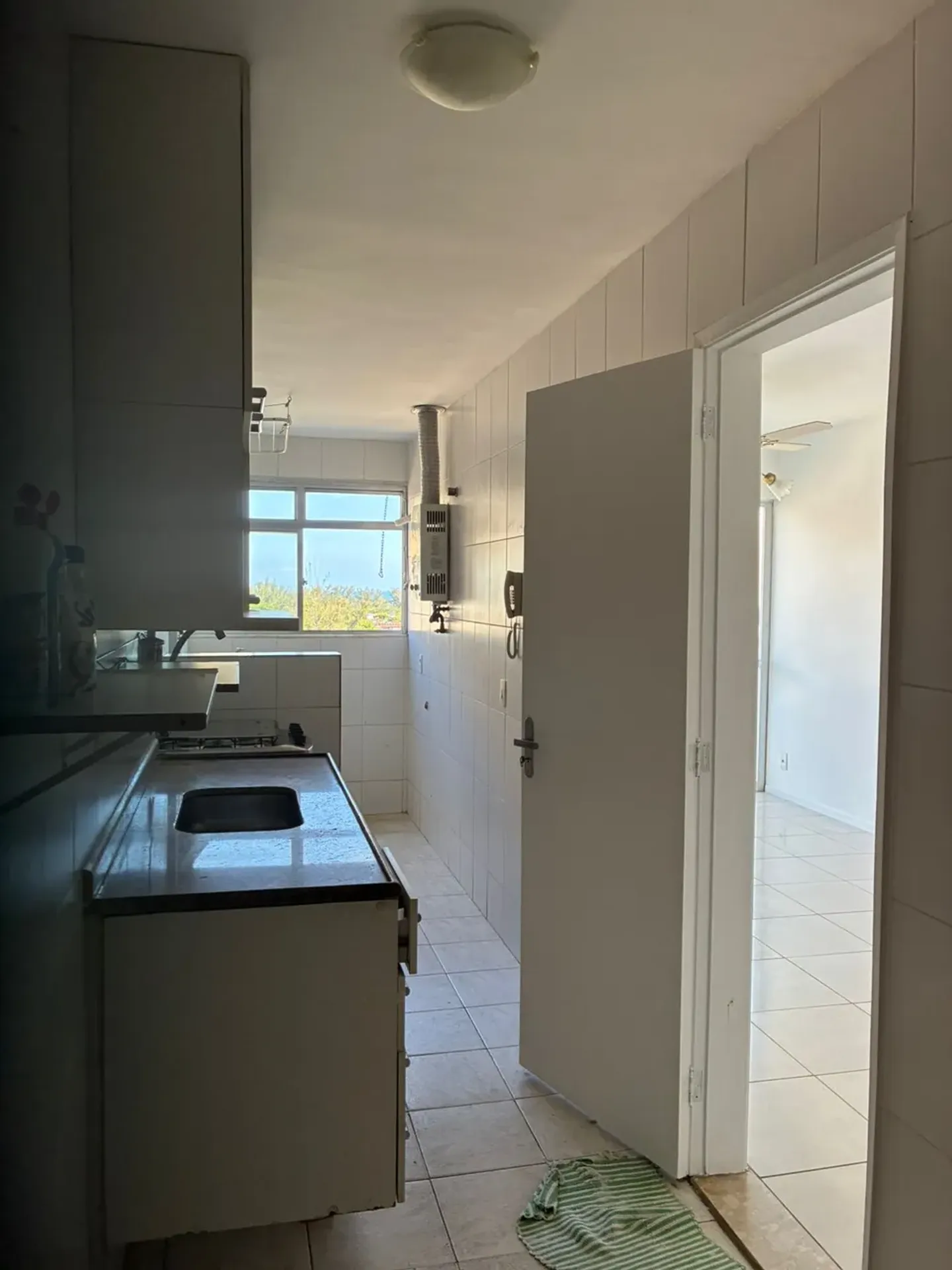 2-bedroom apartment with a water view — photo 17