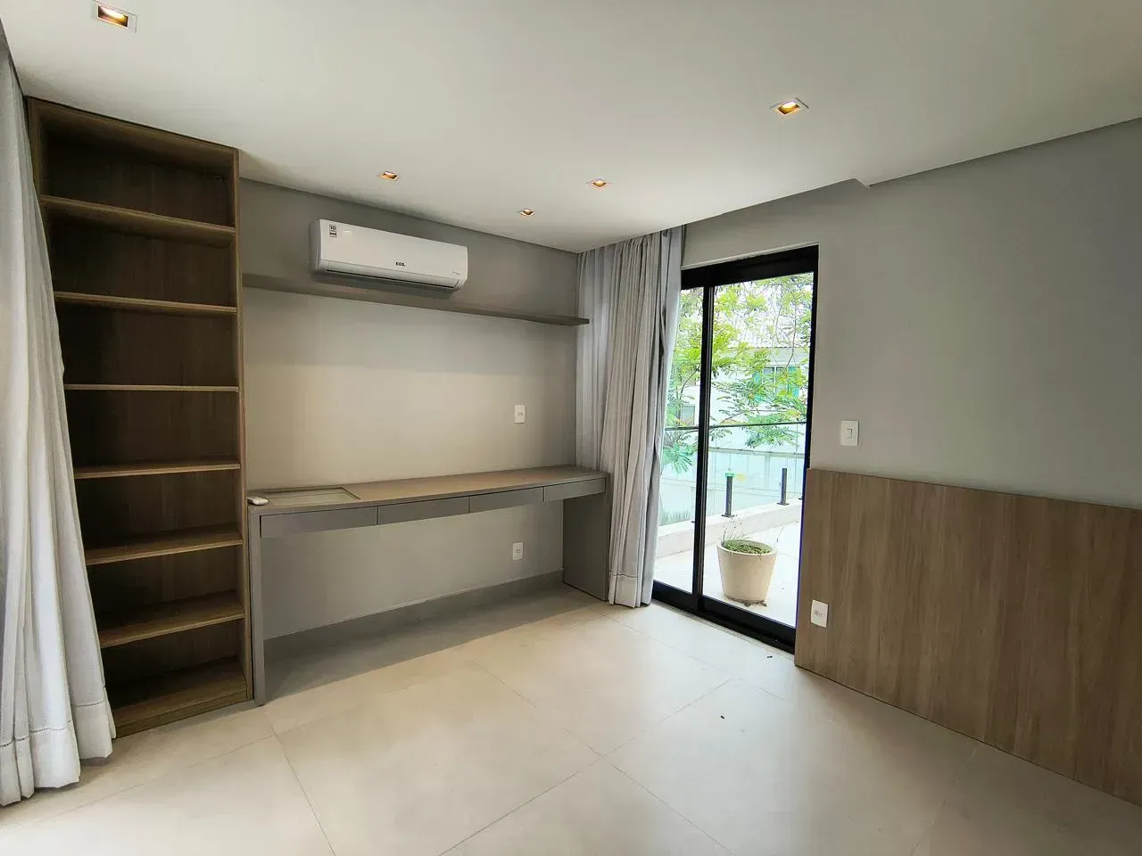 Casa com 4 quartos, 5 banheiros e 3 vagas — photo 24