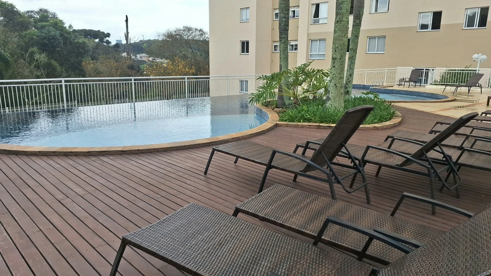 2-bedroom apartment with a home office in Curitiba — photo 4