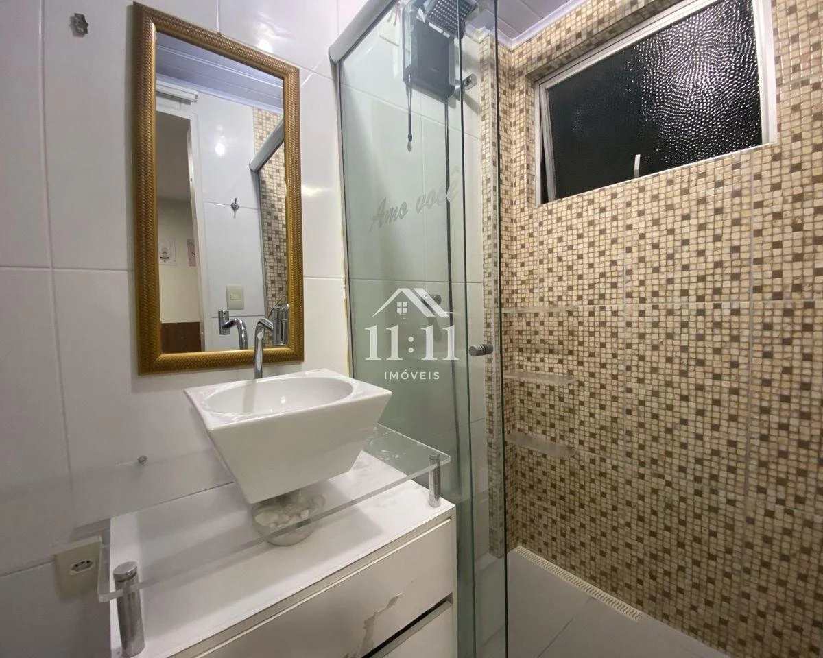 3-bedroom apartment with a home office in Curitiba — photo 17