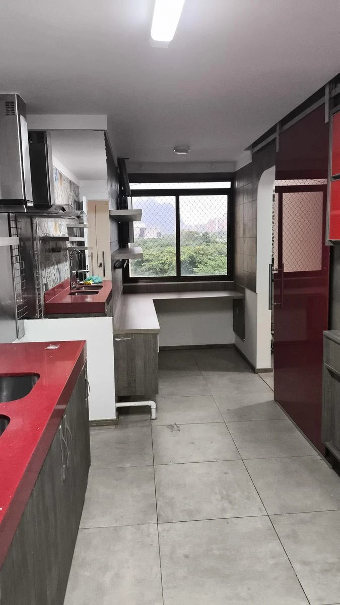 Apartamento de 140 m² com varanda fechada e 3 quartos — photo 2