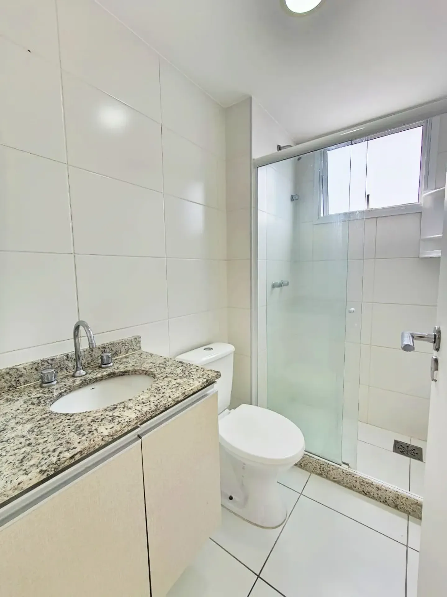 2-bedroom apartment with balcony, closed kitchen — photo 37