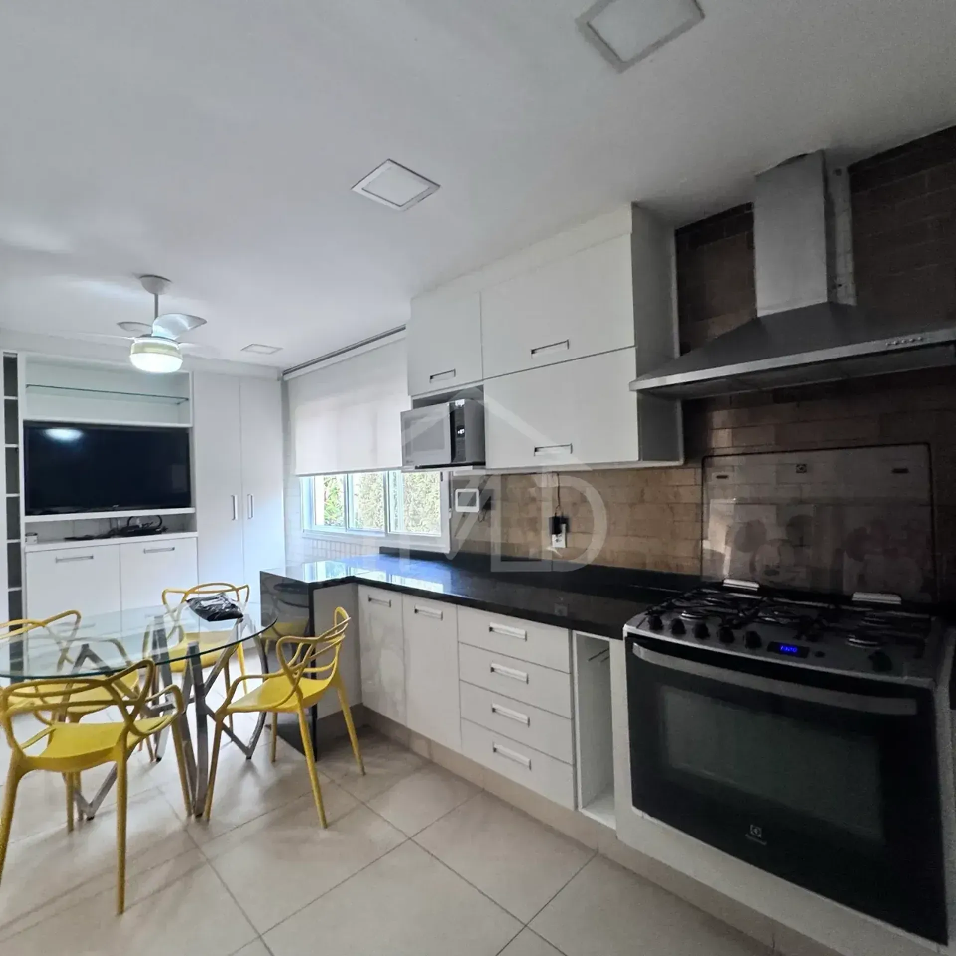 Furnished house with 4 bedrooms and 5 bathrooms, open kitchen — photo 24