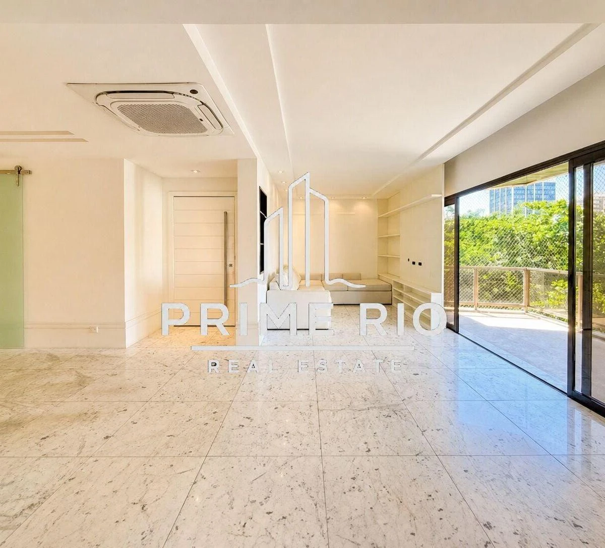 Duplex penthouse with 3 en-suite bedrooms — photo 14