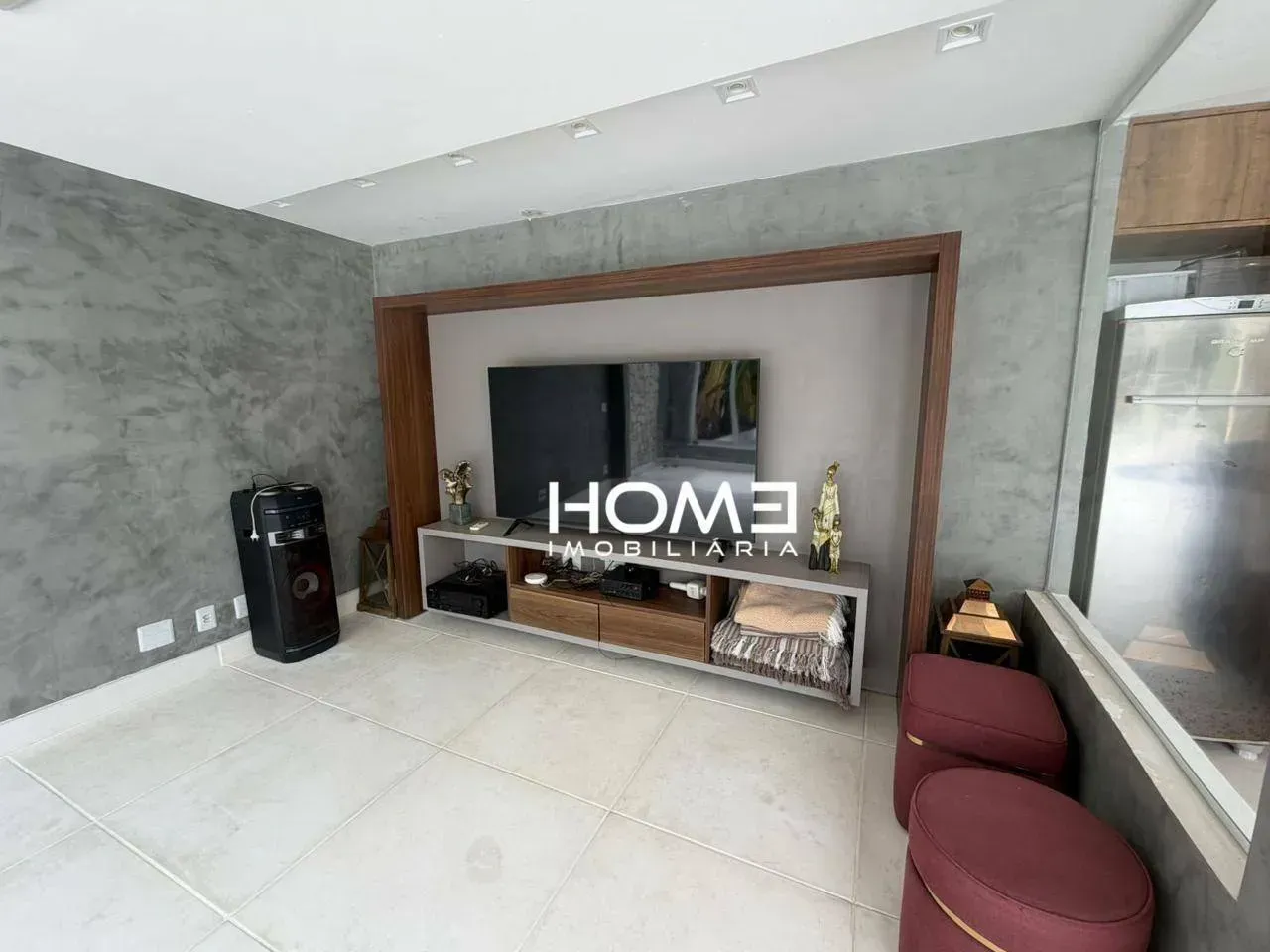 Unfurnished house with 5 bedrooms and 1000 m² — photo 17