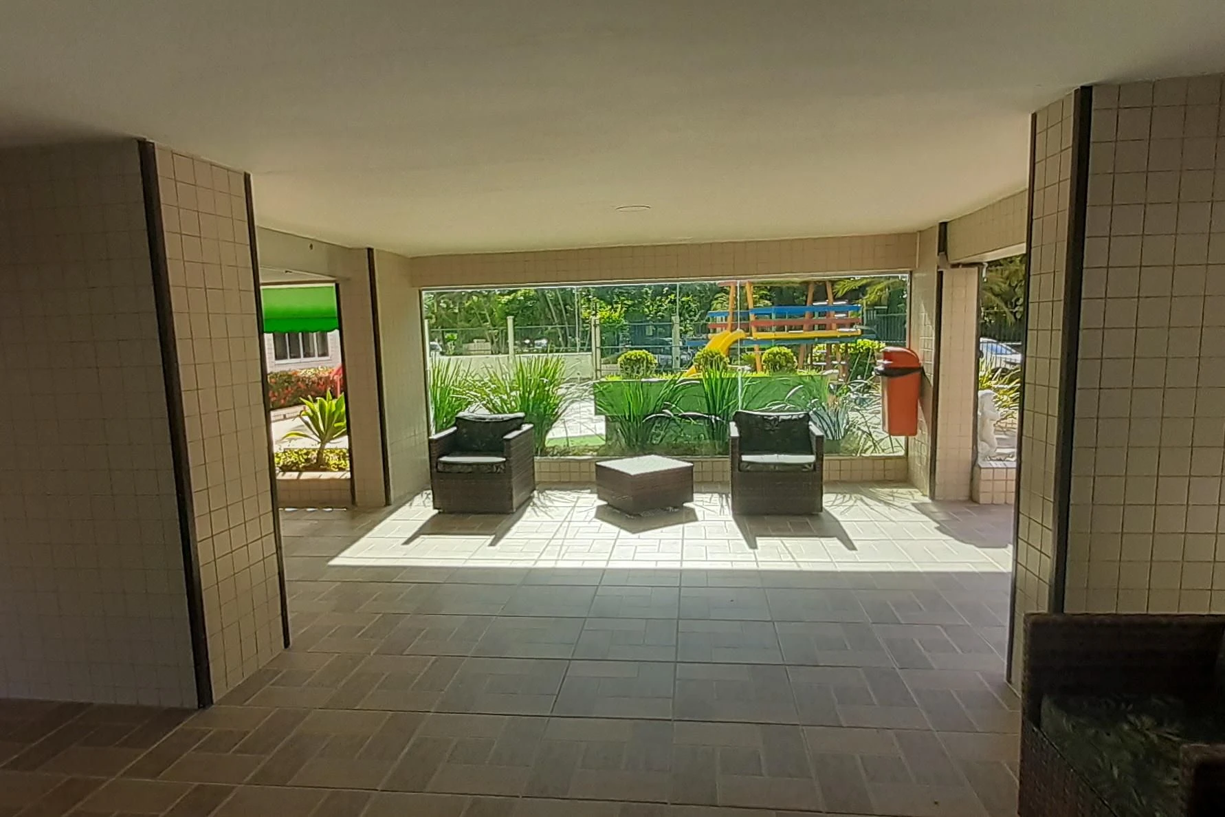 2-bedroom apartment with a water view in Rio de Janeiro — photo 9