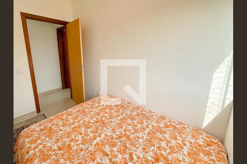 Casa com 1 quarto e 2 banheiros, com 2 vagas — photo 9