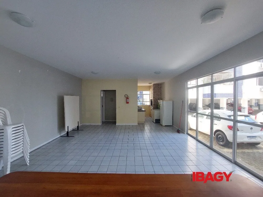 Меблированная квартира с 1 спальней, балконом и 50 м² — photo 12