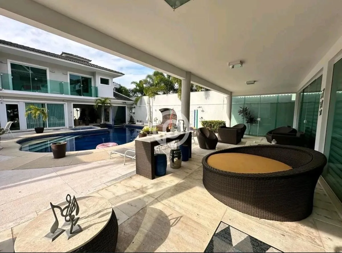 Furnished house-style apartment with 5 bedrooms and 5 baths — photo 16