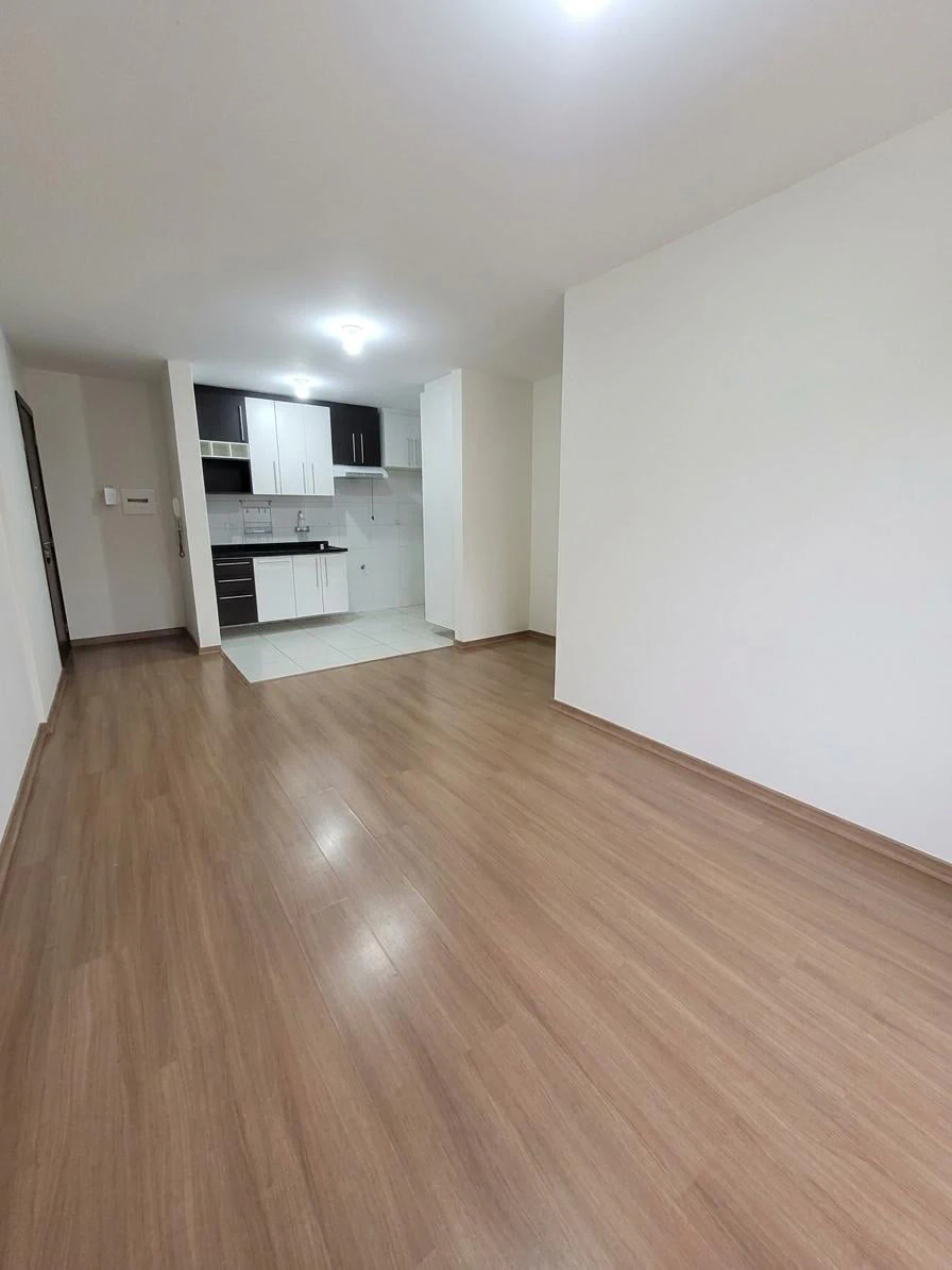 2-bedroom apartment with a washing machine in Curitiba — photo 10