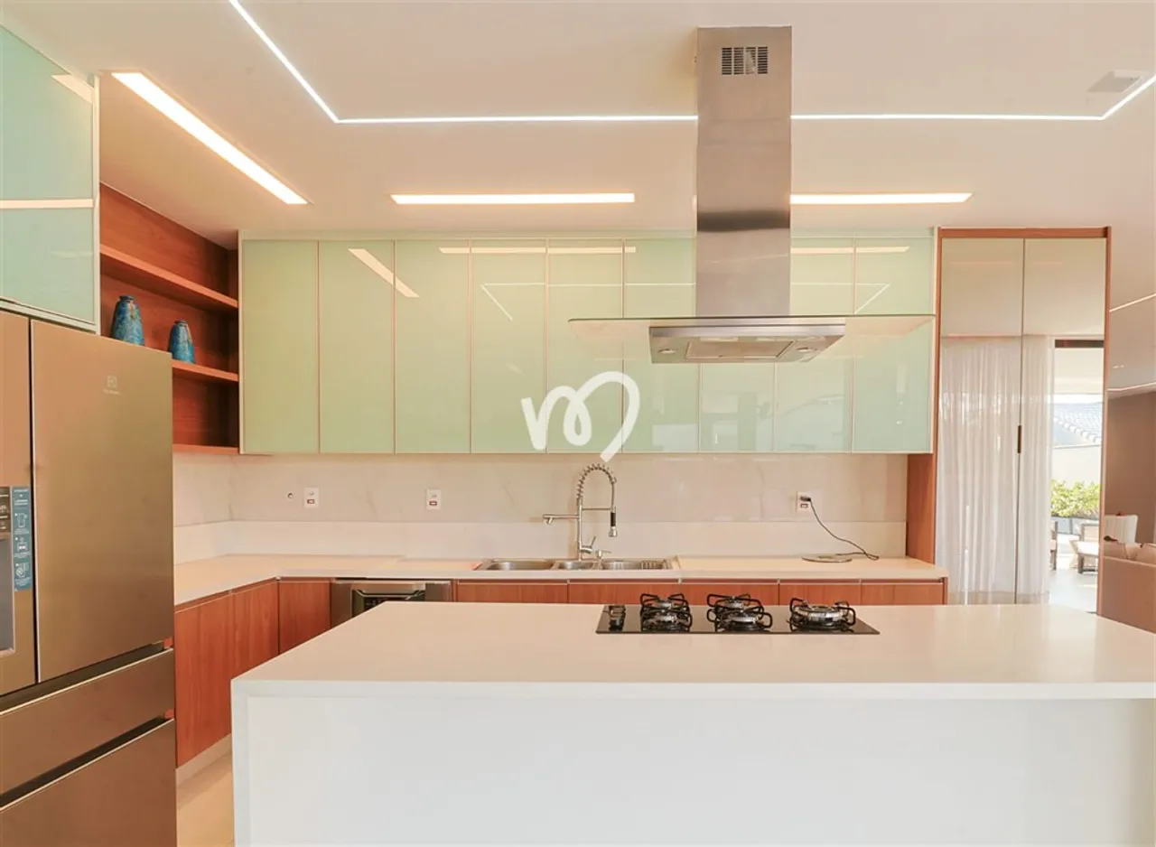 Furnished house with 5 bedrooms and 5 bathrooms — photo 2