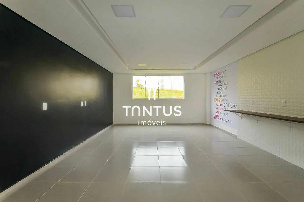 2-bedroom apartment in a building with a coworking space — photo 17