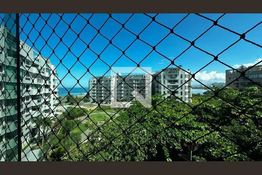 Apartamento mobiliado com varanda, 72 m² e 1 quarto